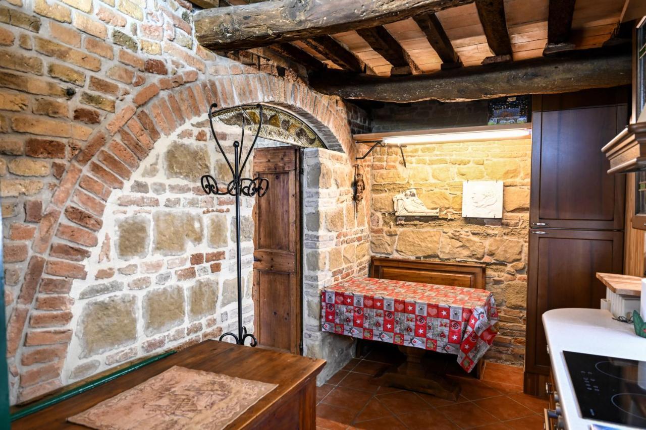Вилла Il Poggio Mombaroccio Экстерьер фото